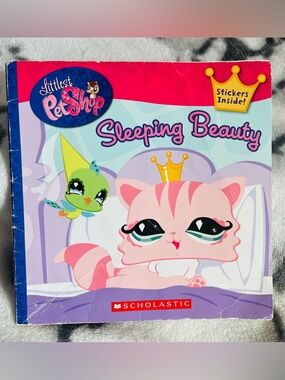2009 Littlest Pet Shop: Sleeping Beauty Kids Storybook published by Scholastic